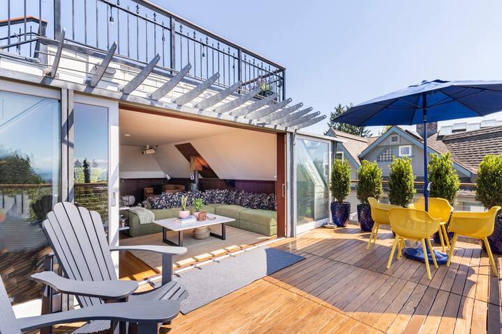 Quintessential Foursquare w/stunning roof terrace gallery image 2