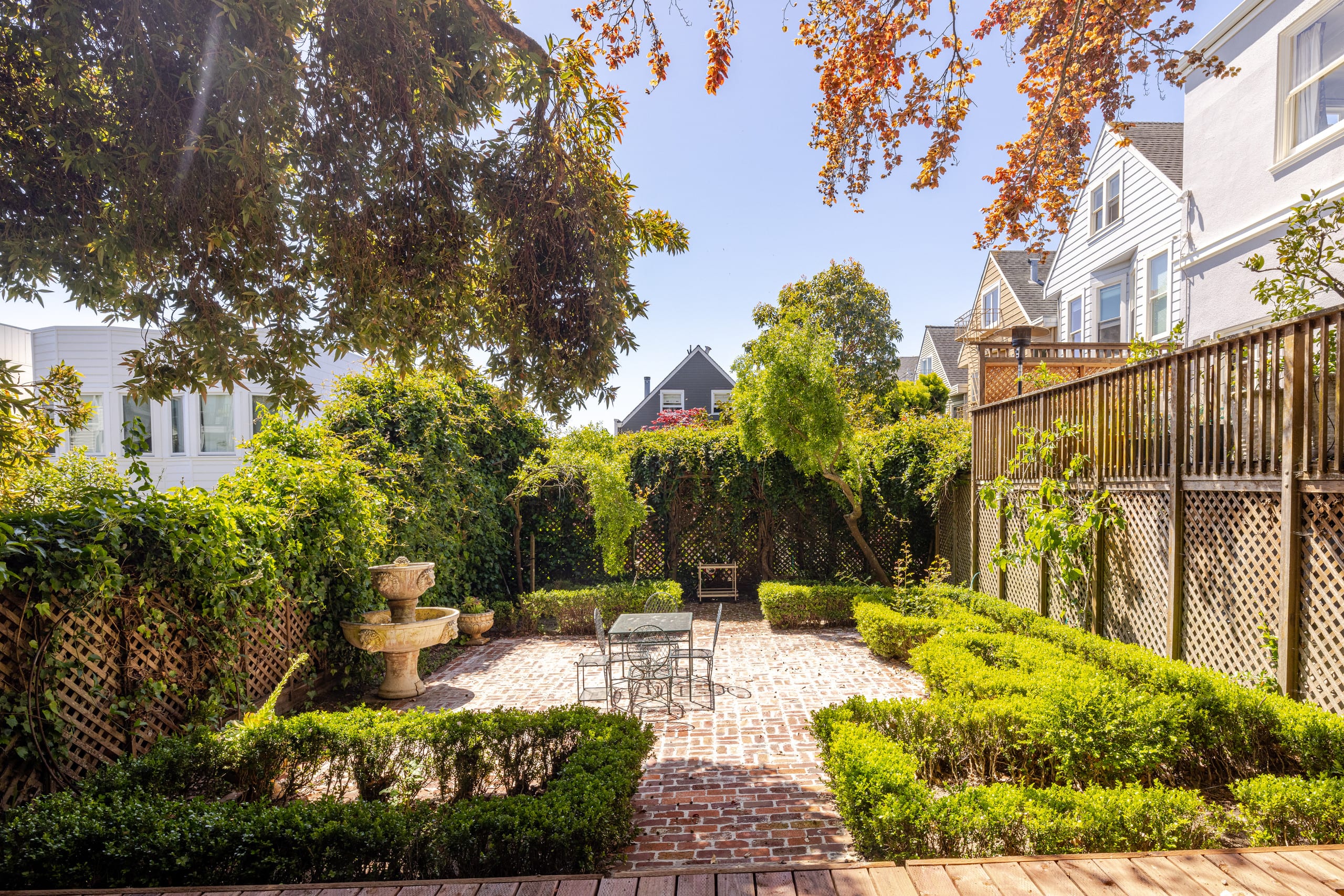 Home in San Francisco · ★4.97 · 6 bedrooms · 7 beds · 4 baths - Image 37