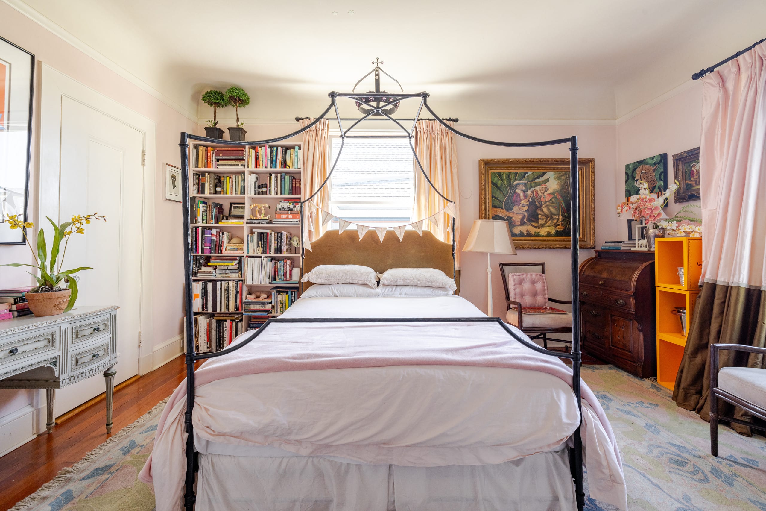 Home in San Francisco · ★4.97 · 6 bedrooms · 7 beds · 4 baths - Image 17
