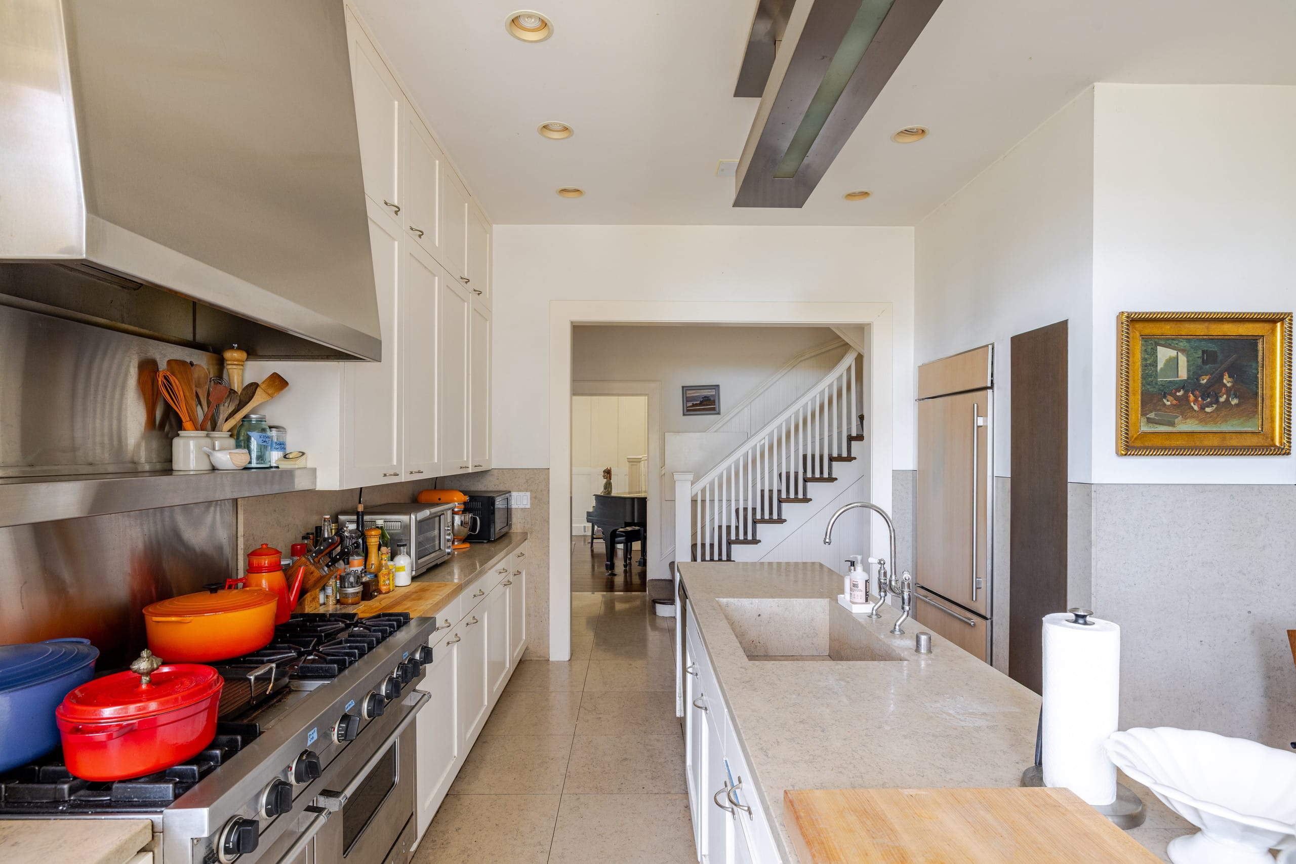 Home in San Francisco · ★4.97 · 6 bedrooms · 7 beds · 4 baths - Image 7