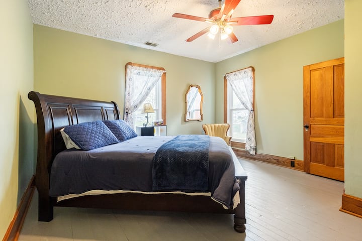 غرفة النوم 2