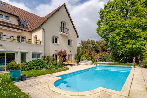 Great for work or rest near Paris and Orly