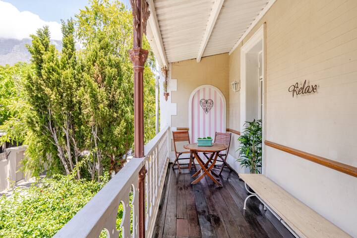 Ambience Victorian floor in the heart of CT gallery image 5