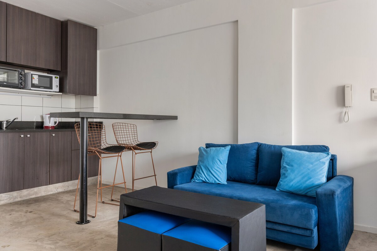 Anuncio de Airbnb popular: New, warm and charming apartment V.Crespo en Comuna 15