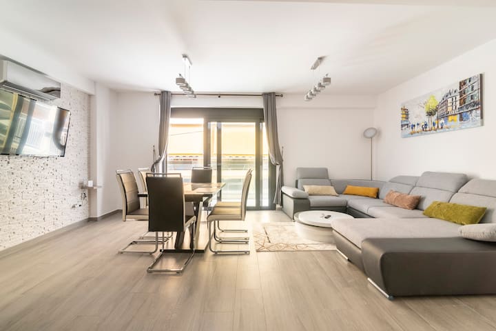 THE NEW Diamont of Athens:Metro Sygro Fix 180 m