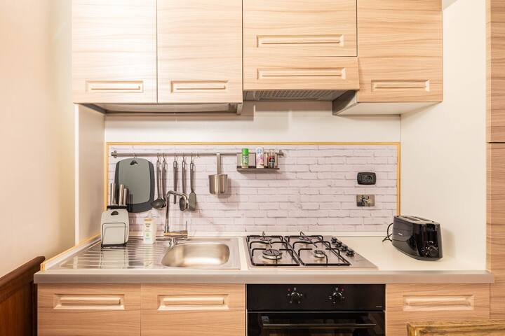 Majestic apartment close to Spanish Steps gallery image 4