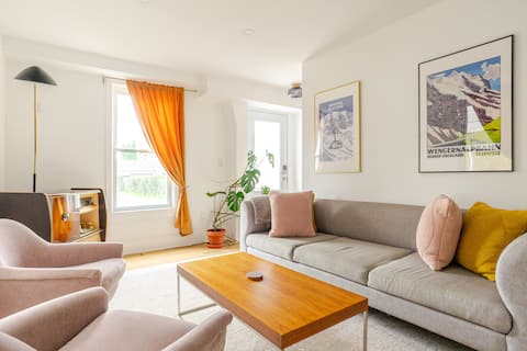Successful Airbnb property: Quiet & Stylish Suite in Picton w/ Private Patio in Prince Edward