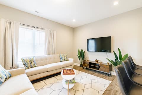 Pet Friendly, Choreless Checkout! Near RU & VT