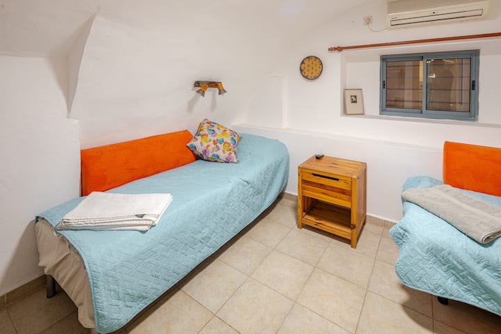 غرفة النوم 2