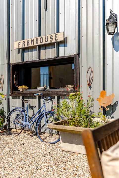 Unusual farm stay with spa