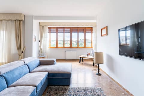 Top performing Airbnb: Cozy central remodeled apartment 8 pax in Cagliari in Cagliari
