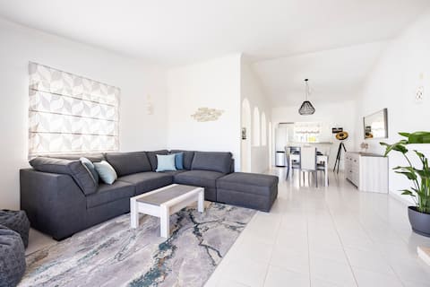 Top performing Airbnb: Stunning house with Pool・By Beach & Spa・ in Luz