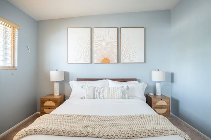 Central Poolside Oasis – Bedroom 2