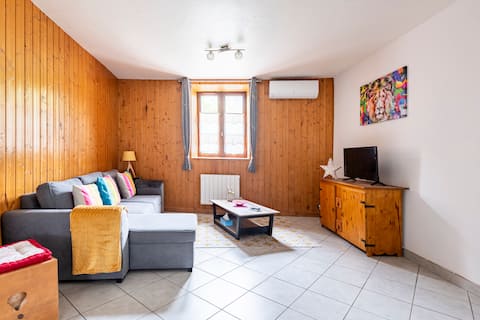 Top performing Airbnb: Spacious home in La Léchère