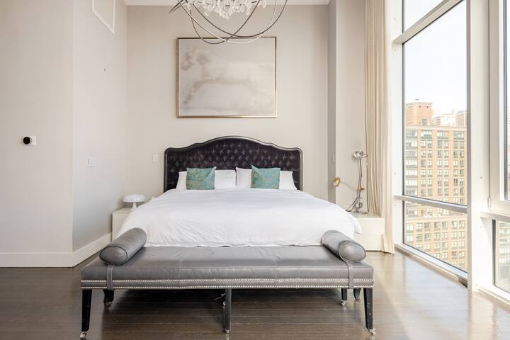 NoHo Modern Luxury Loft & Pool Views gallery image 2