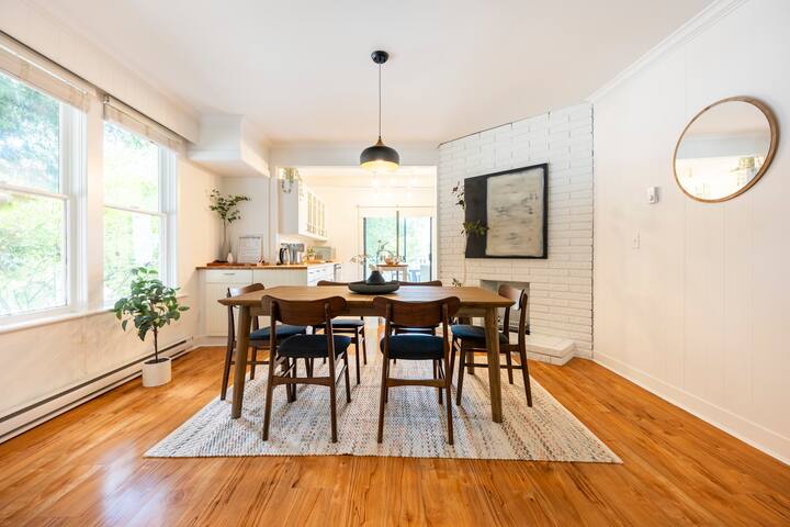 Stunning Heritage Kitsilano home gallery image 3