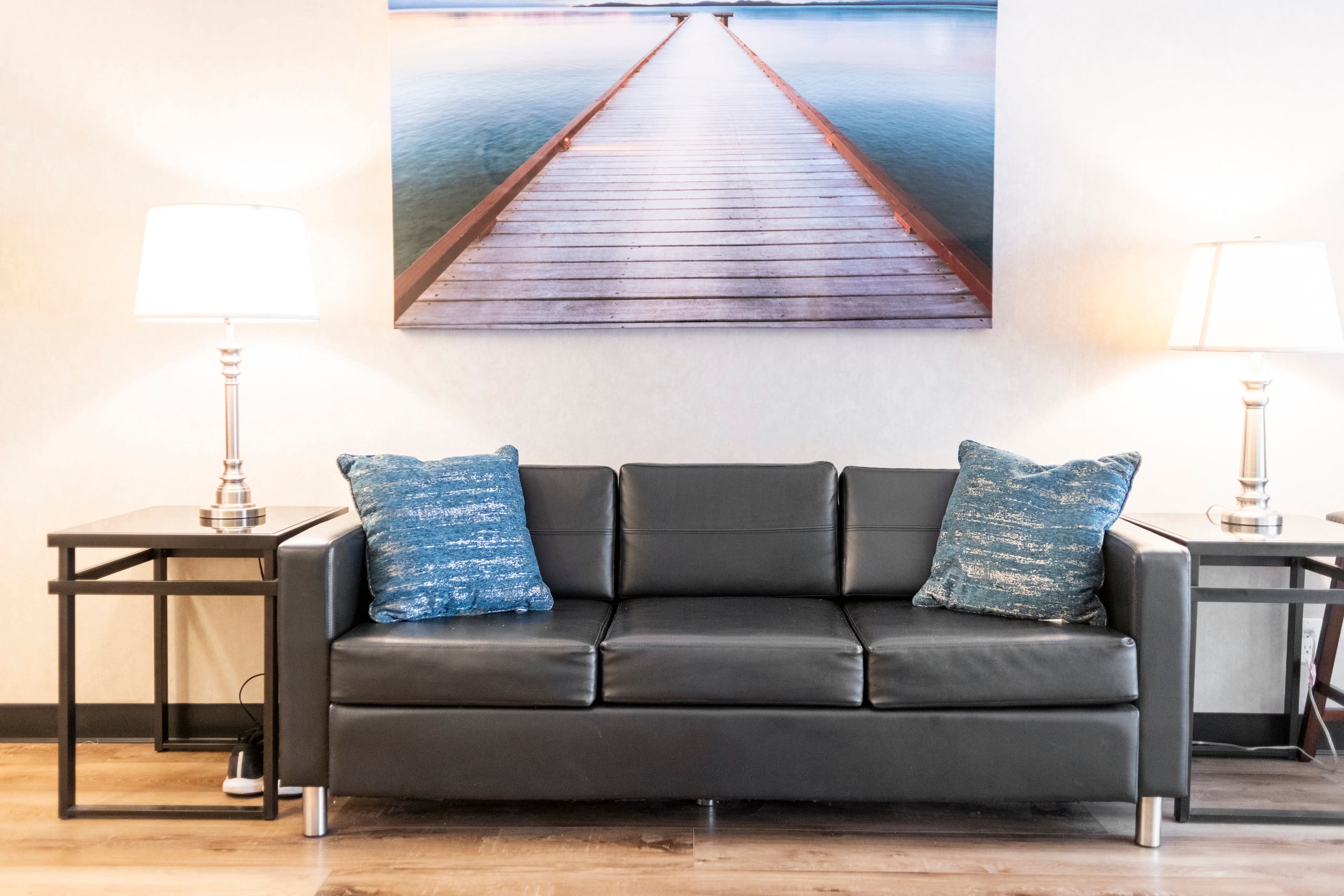 Condo in Honolulu · ★4.9 · 1 bedroom · 2 beds · 1 private bath - Image 3