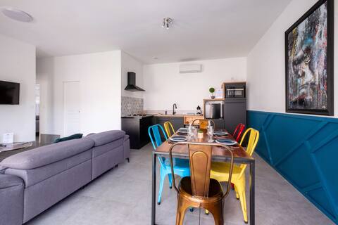 Logis 1 former post house