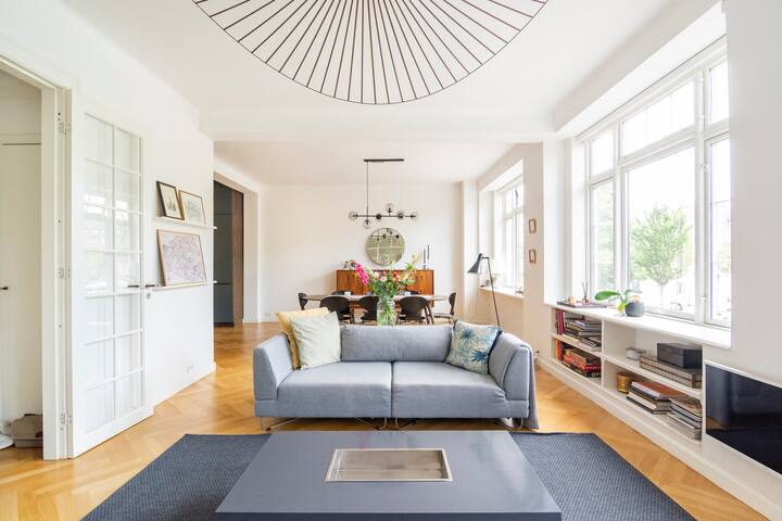 Design & Family-friendly city apartment gallery image 2