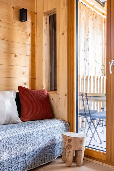 Top Airbnb: House on Lake Garda with lake view, garden & pets in Manerba Del Garda