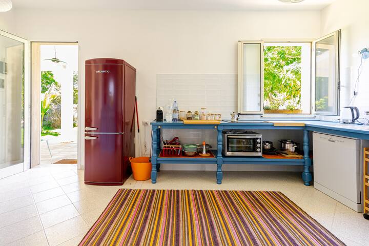 Villa Marinha. Oasi di pace affacciata sul mare. gallery image 3