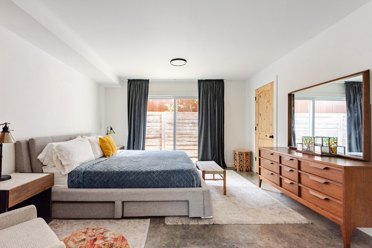 SoCo Love Loft