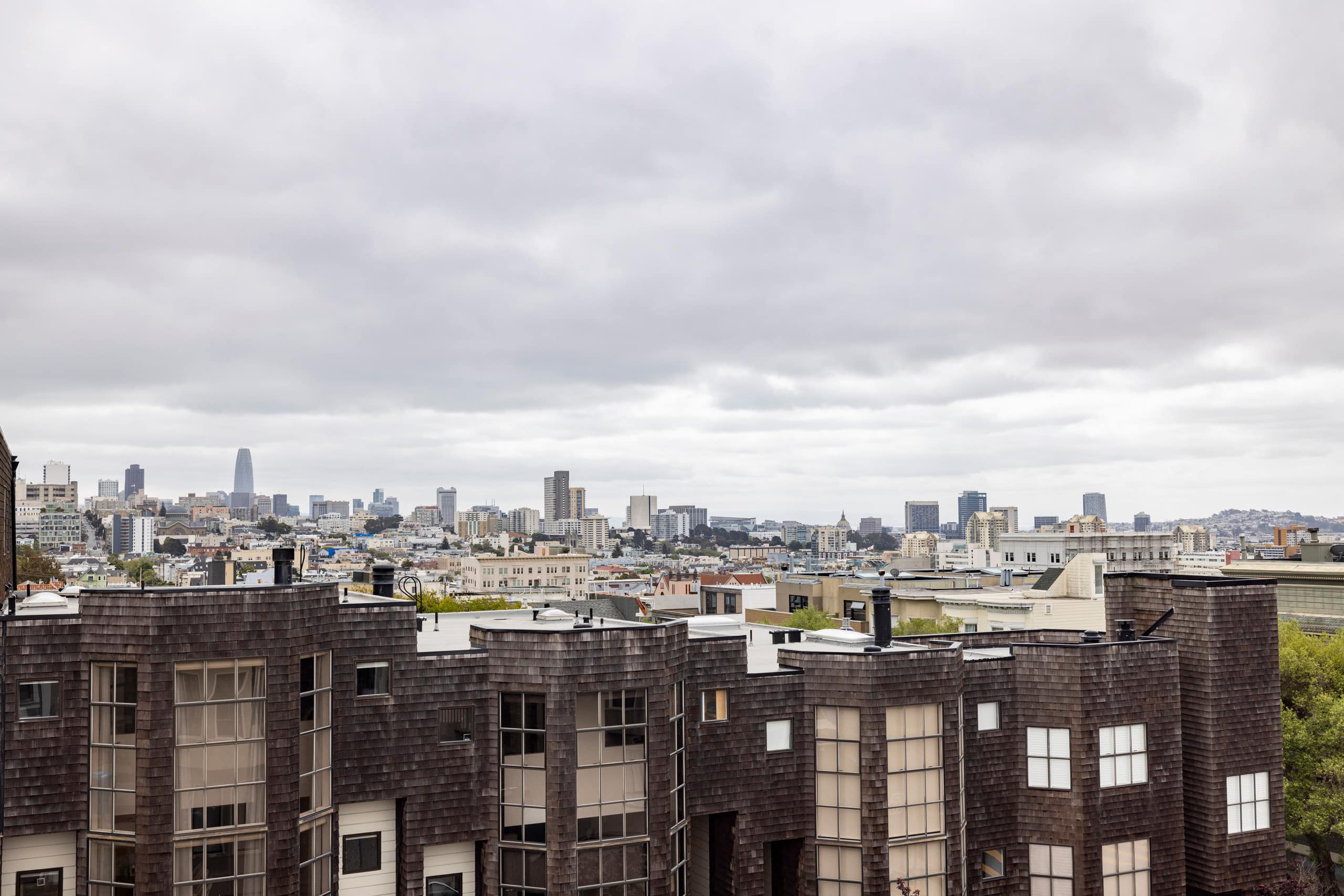 Home in San Francisco · ★5.0 · 3 bedrooms · 3 beds · 1.5 baths - Image 48