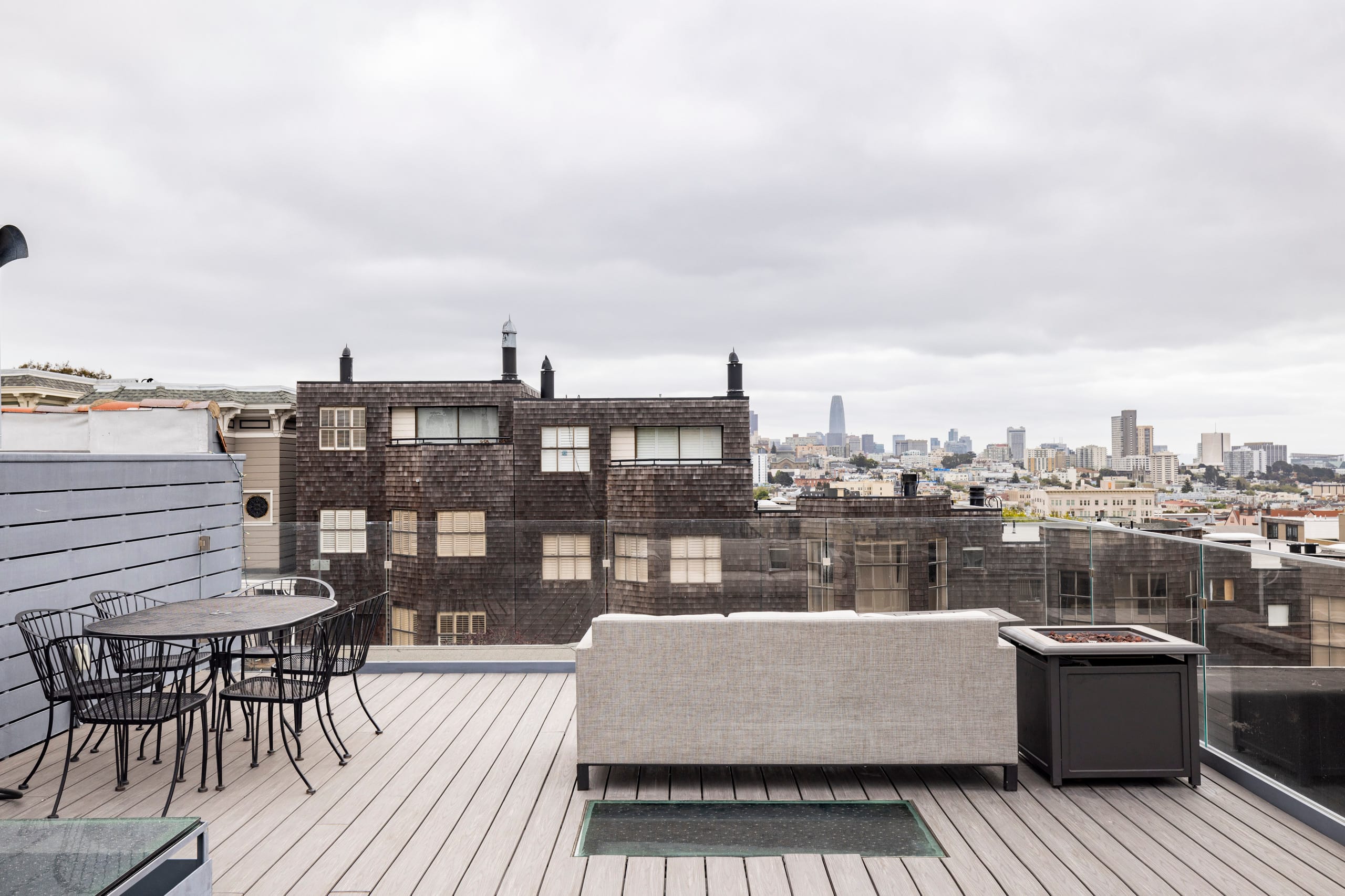 Home in San Francisco · ★5.0 · 3 bedrooms · 3 beds · 1.5 baths - Image 36
