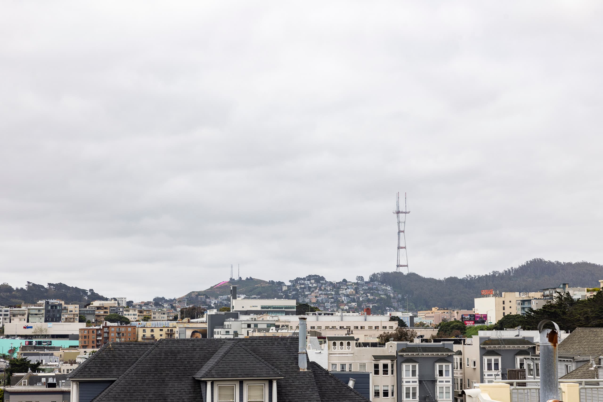 Home in San Francisco · ★5.0 · 3 bedrooms · 3 beds · 1.5 baths - Image 46