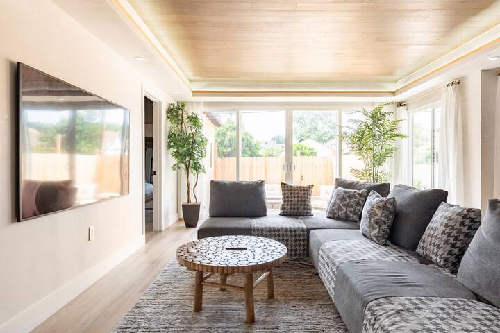 The Wind of Burbank gallery image 2