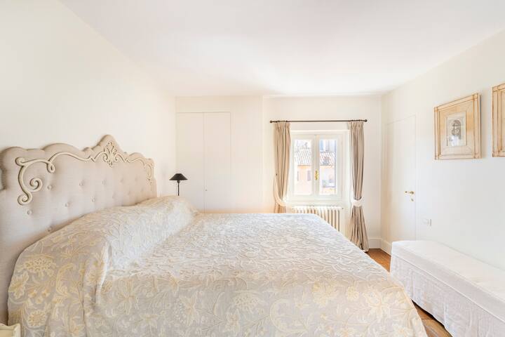 Navona luxury penthouse with large outdoor terrace gallery image 5