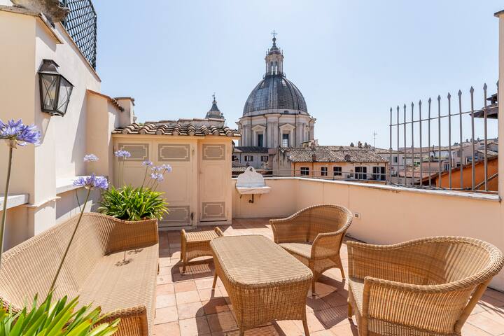 Navona luxury penthouse with large outdoor terrace