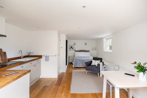 Little studio in Maidenhead