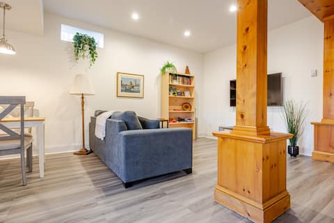 Popular Airbnb listing: Suite with Queen bed in Downtown Dartmouth in Downtown Dartmouth