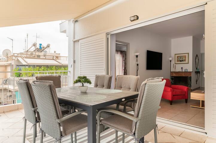 3BDR Penthouse -w/huge Balcony & hot tub-Jacuzzi gallery image 4