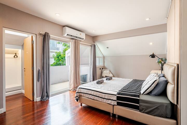 city center ｜only 2 min away from BTS gallery image 5