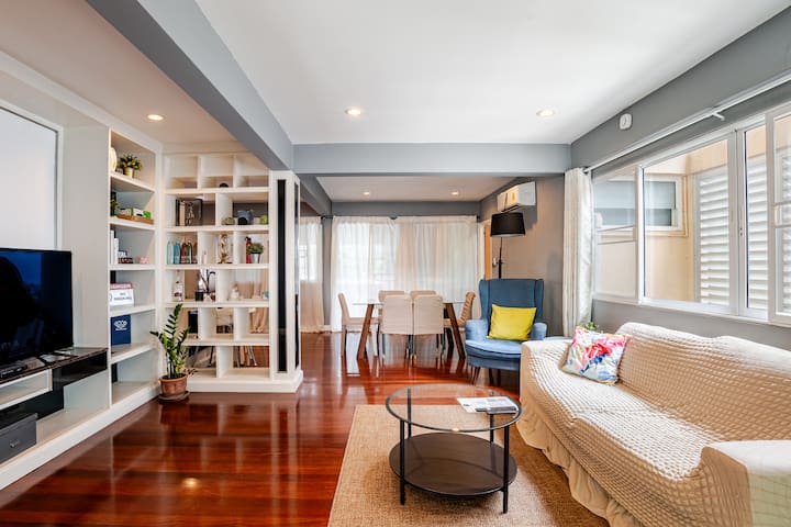 city center ｜only 2 min away from BTS