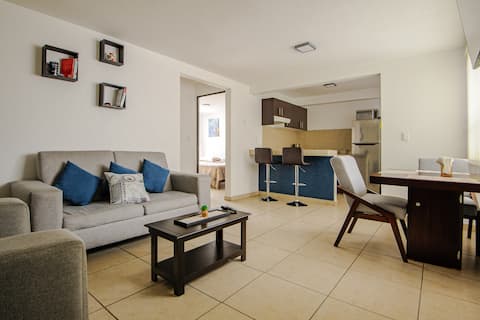 Popular Airbnb listing: Modern Apt for 4 | near Airport, GNP & Autodromo in Iztacalco