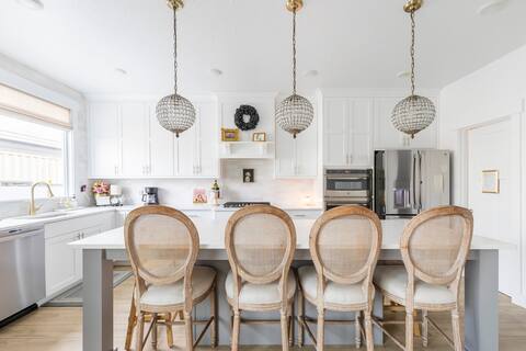 Charming Winter Escape|Ski Close,Theater,Fireplace
