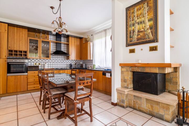 Appartamento in villa gallery image 3