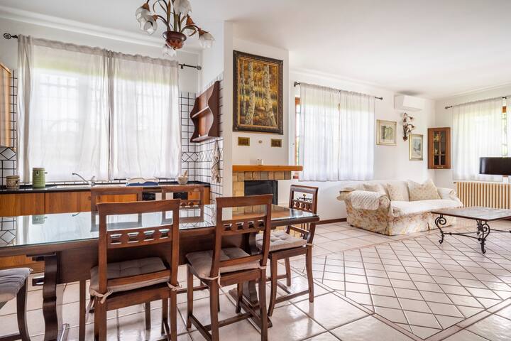 Appartamento in villa gallery image 4