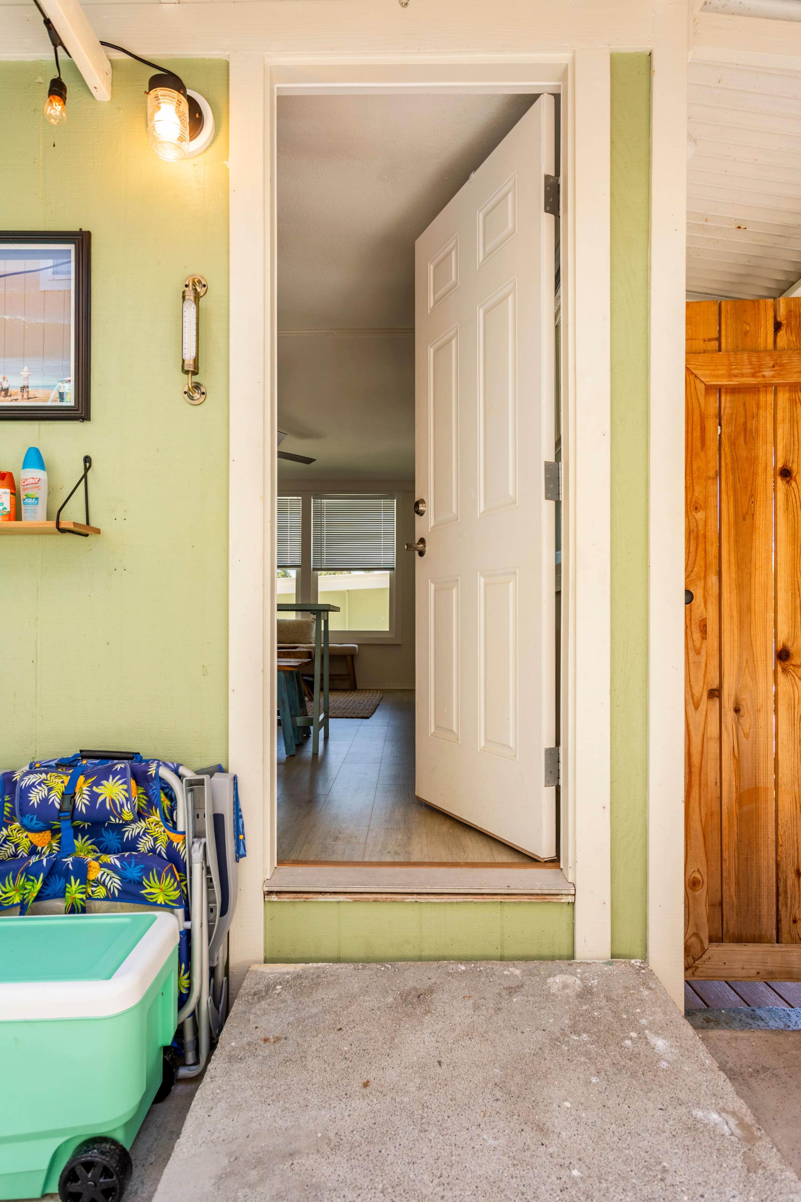 Bungalow A • Cozy 1‑Bed • Cold A/C Across Beach - Image 13