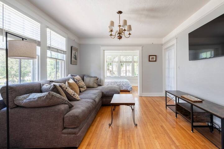 Historic Gem Near Freret 3BR/2BA