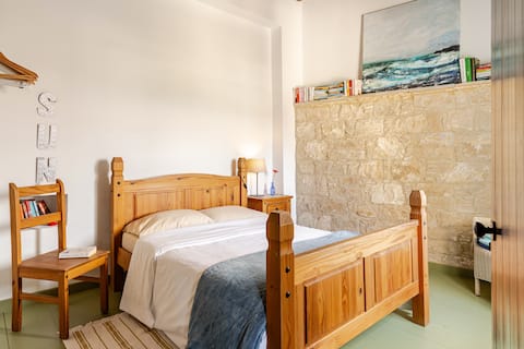 Balcony Apartment with mountain views