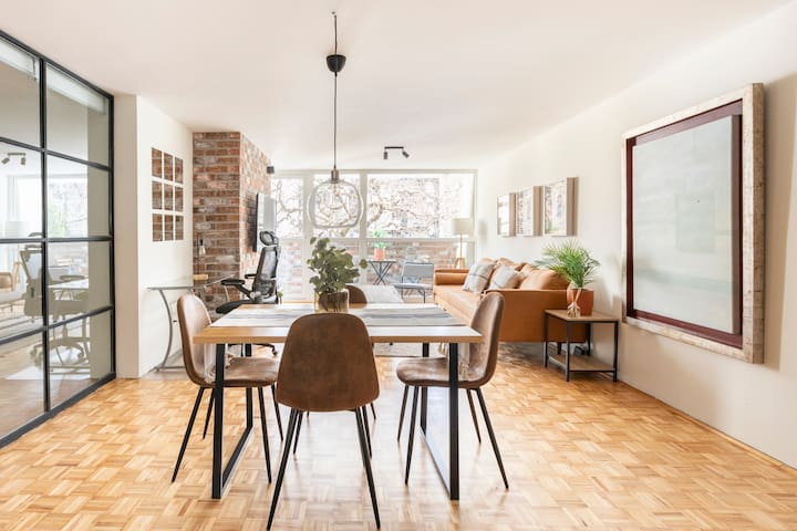 Hip 2BR/2BA with AC in trendy Colonia Juarez gallery image 3