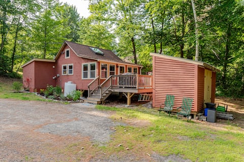 Cozy Cottage in Raymond