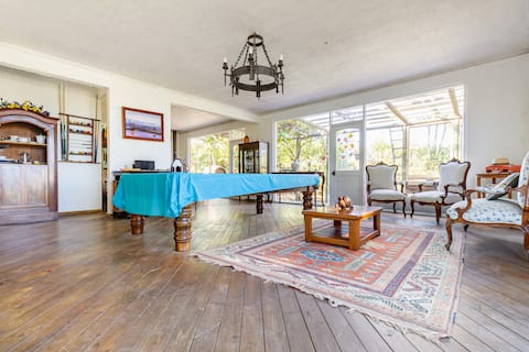 Popular Airbnb listing: Vacation home, rural atmosphere. in Quintero