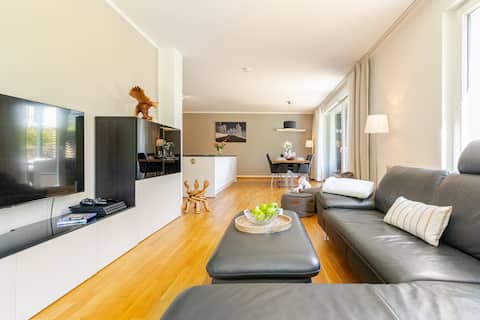 Leistungsstarkes Airbnb: Business hideaway: a power place to work & relax in Westend