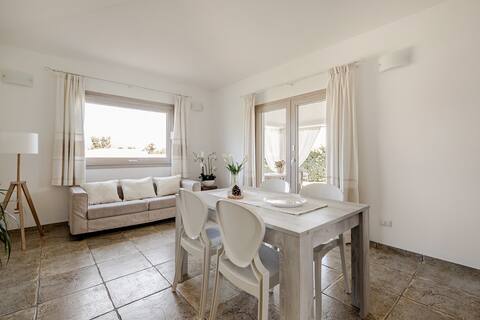 Annuncio Airbnb popolare: Villa 600 meters from the sea a Budoni