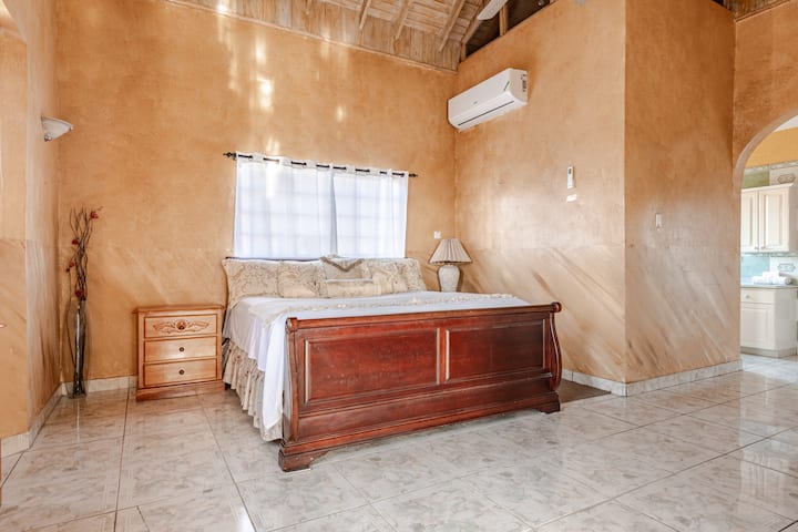 საძინებელი 1